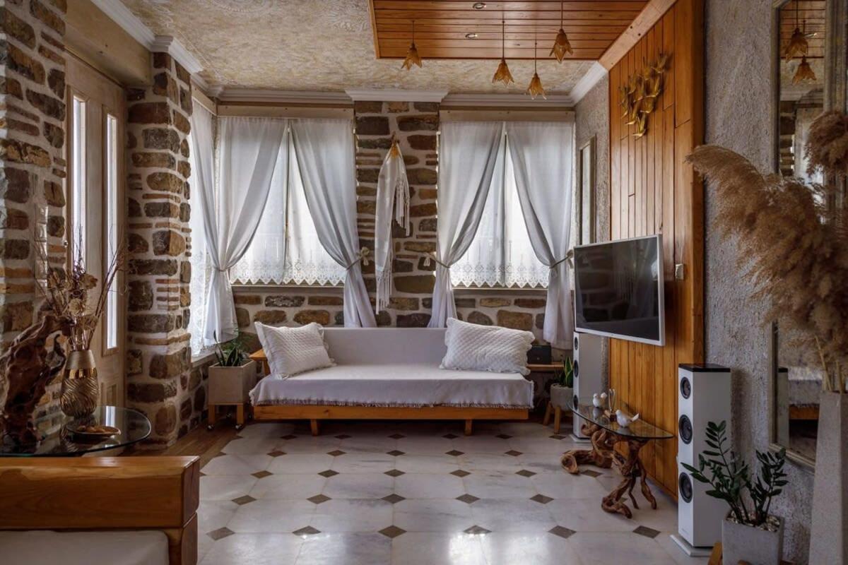 Holiday home Lithos Messolongi Paradise - A Luxurious Retreat *