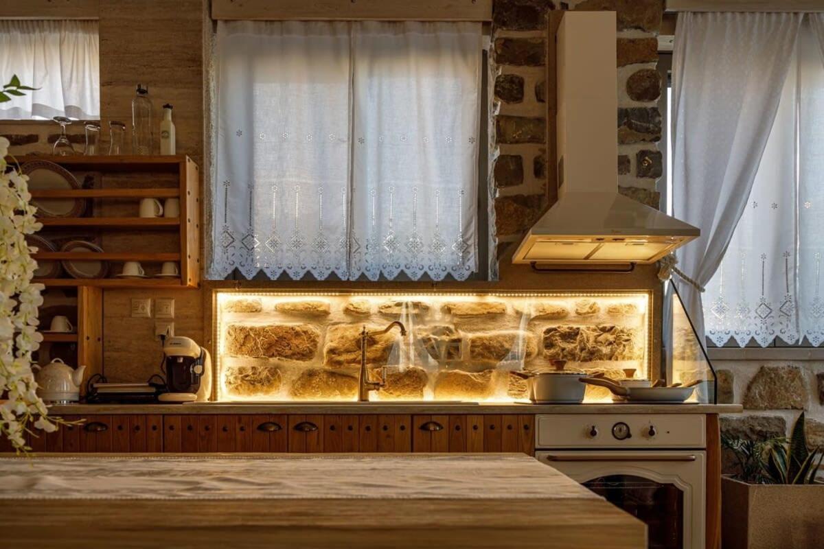 Lithos Messolongi Paradise - A Luxurious Retreat Holiday home *